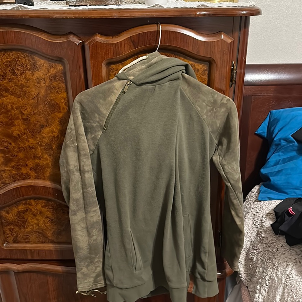 Ampersand Avenue double hood pullover XL